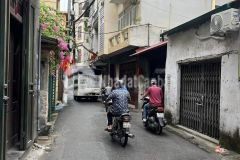 Bán nhà tây hồ lạc long quân 50mx 5t, 6.8 tỷ, nhà đẹp, ở ngay, ô tô đỗ cổng