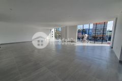 Nhà nguyên căn mới, 4 tầng phù hợp kinh doanh showroom, siêu thị,... tuyến điện biên phủ mizuland