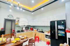 Cực rẻ, chỉ 10.3 tỷ,hẻm xe tải như mặt tiền,đường 32, q10, 6 tầng,65m2, 11pn, vừa ở vừa kd 500trnă