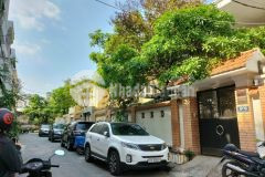 Cần bán gấp lô đất đường 33 trần não. dt 315m2. giá 50 tỷ