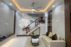 Siêu hot tân mai 72m2 4 tầng 4 ngủ ô tô nhà mới ở ngay. 9.8 tỷ