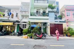 Mặt tiền quận tân phú đường lê niệm 85m2 3 tầng 9 tỷ hơn.