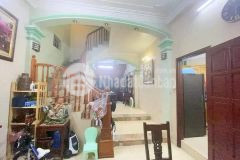 Ngọc lâm,long biên 30m2,4,5 tỷ ngõ nông morning đỗ cửa 15m ngõ ô tô tải. vị trí siêu đẹp bán