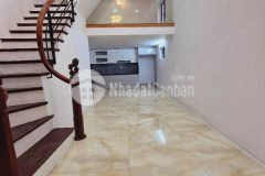 Bán nhà gấp đường nguyễn văn huyên,dt 42mx5,ngõ ô tô, giá 7 tỷ.