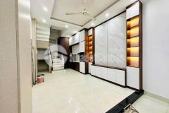 Cần bán đường võ chí công, dt 40mx5 tầng, ô tô tải vào, giá 7 tỷ.