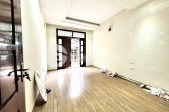 Mặt ngõ, ô tô vào nhà, nội thất đẹp phố phạm ngọc thạch, đống đa. 0911554873.