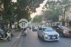 Bán nhà mặt phố lê trực tt ba đình 61m 5t 31tỷ lô góc vỉa hè rộng kinh doanh bất chấp