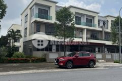 Bán shophoue 2 mặt tiền phố đi bộ 26m