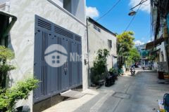 Nhà bình tân, chiến lược thông mã lò, 4.6x10, 2 tầng, giá 4.9 tỷ thương lượng được