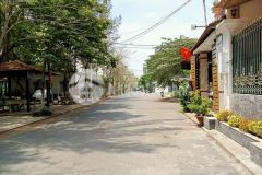 Bán lô góc 2 mặt tiền đường hẻm 47 trường lưu, chợ long trường, đối diện công viên rất đẹp