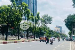 Bán nhà mp nghĩa đô, hoàng quốc việt, ô tô, phân lô,kd, 60m, 24 tỷ.