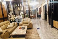 Chỉ 21 tỷ sở hữu nhà quận cầu giấy, sát phố, ngõ thông, ô tô tránh, kinh doanh, mt to.