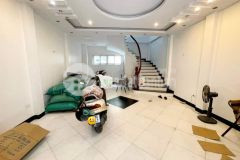 Bán nhà riêng yên hòa cầu giấy 41m x 5t giá 8.5 tỷ, mt rộng, ngõ rộng, nhà đẹp