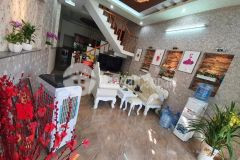 Rất là rẻ, đường võ chí công, 44mx5 tầng, ô tô đỗ, lô góc,giá 7 tỷ.