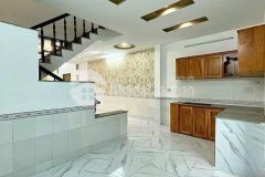 Bán. rất gấp nhà nguyễn hoàng tôn 43m, gara ô tô, ô tô đỗ, chỉ 7.1 tỷ