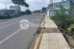 Bán đất tặng nhà c4 mặt tiền dt724 tân hội đức trọng