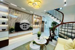 Hàng hiếm phố hoàng hoa thám 46m 3tầng mặt tiền 4.2m giá nhỉnh 5 tỷ