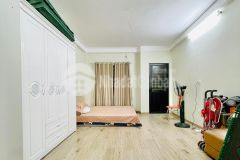 Bán nhà giảng võ, đống đa. hơn 6 tỷ. kinh doanh, vp, ô tô. 26m2, 3.5mmt