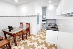 Bán nhà 2 tầng 44m2 hẻm hơn 5m chỉ nhỉnh 3ty