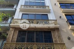 Bán nhà mặt phố hồ tây nhật tân 45m2 x 7 tầng mt 3.7m thang máy mới kính koong