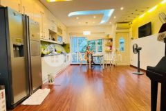 Bán nhà trung tâm quận cầu giấy phố yên hòa 5 tầng, mặt tiền 5.2m