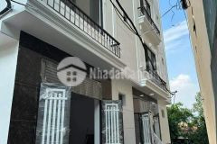 Phía sau cây xăng cổ bản, đồng mai, 31m, 4 tầng, hơn 2 tỷ