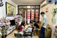 Bán nhà phố đặng văn ngữ đống đa, gần đường ô tô, nhà 4 tầng nội thất đẹp, nở hậu.