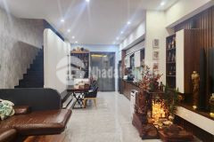 Nhà 1 trệt 2 lầu hẻm ô tô nguyễn hữu thấu full nội thất chỉ 2.950 tỷ