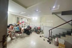 Bán gấp nhà 2 mặt tiền 48m2 5 lầu khu vip kế bên chợ hòa hưng ở cmt8 quận 10 giá chỉ hơn 7 tỷ.