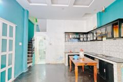 Chính chủ cần bán gấp nhà hẻm tôn đản q4