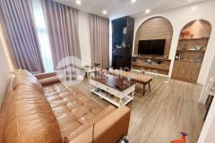 Bán nhà quận đống đa 8 tầng, mặt tiền 5m. ngõ nông, đường rộng