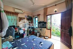 Bán nhà 4 tầng dân xây lô góc ô tô tránh kinh doanh đường hoàng mai