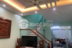 Bán nhà gần chợ thạch bàn, dt 65m2,mt 4.8m, 3 tầng giá 5.9 tỷ