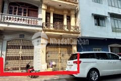 Nhà phố nguyễn văn cừ, đường 3 ôtô tránh, phân lô, vỉa hè, cách mặt phố 20m, dt70m2.