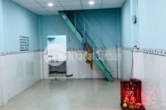 Bán nhanh nhà cmt8, quận 10, 30m2, gần hxh, giá tốt chỉ 2 tỷ