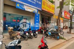 Mặt phố phạm văn đồng vỉa hè rộng ô tô