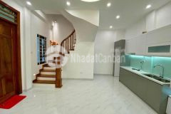 Cách ngã tư canh chỉ 1km nhà cực đẹp