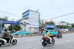 Thủ đứcbán nhà mặt tiền quốc lộ 13,hiệp bình chánh,101m25.4x19,2tầng,9tỷ.