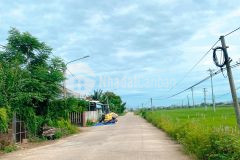 Bán lô đất nằm cách cầu cẩm kim hội an tầm 8km,ngay trung tâm sầm uất giá 6xxtr1 lô.