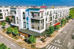 Tôi cần bán căn shophouse áp góc chân chung cư tại từ sơn