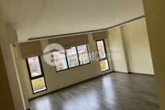 Cho thuê toà mặt phố 427 vũ tông phan.diện tích 100m2, giá thuê 90triệu tháng