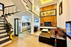 Hot hot bạch mai 38m2 xây 4 tầng 4 ngủ mt rộng full nội thất ở ngay 6.7 tỷ
