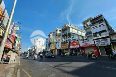 Bán nhà quận 2, mặt tiền đường sông hành. dt 7.5x20. giá 60 tỷ