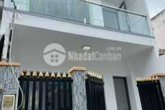 Bán nhà phố shr sẵn ngang 4x15m giá 1,8 tỷ nằm trong khu dân cư đông đúc.