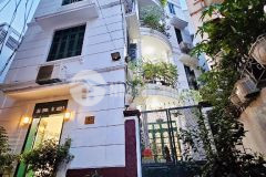 Bán nhà biệt thự sân vườn đường giải phóng 83m2 x 4 tầng, mt 4m 15.4 tỷ. lh0823806803