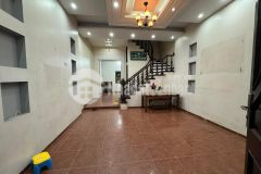 Cho thuê nhà mặt phố nguyễn viết xuân thanh xuân 70m x 5t, mt 5m giá 23tr