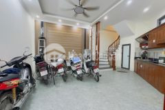 Hiếm bán nhà trung tâm thanh xuân lô góc, nhà mới 5 tầng đang cho thuê 14 triệutháng