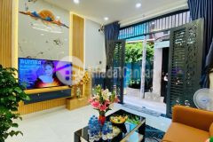 Khu trung tâm hàng xóm q.bình thạnh nở hậucách 1 căn ra mặt tiền đường trần quốc tuấn giá 4.6tỉ