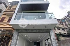 Siêu đẹp, bán nhà ngõ 67 phố nguyễn văn cừ, ngọc lâm, 70m2, 7tầng, gara ô tô, thang máy