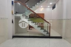 Bán gấp nhà trường chinh.3 tầng.48m2. 4pn. 5wc. mới đẹp 6.8 tỷ.